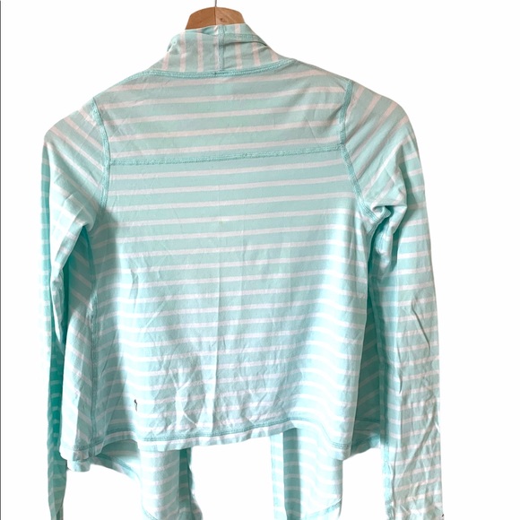 Ivivva wrap top - Picture 2 of 2